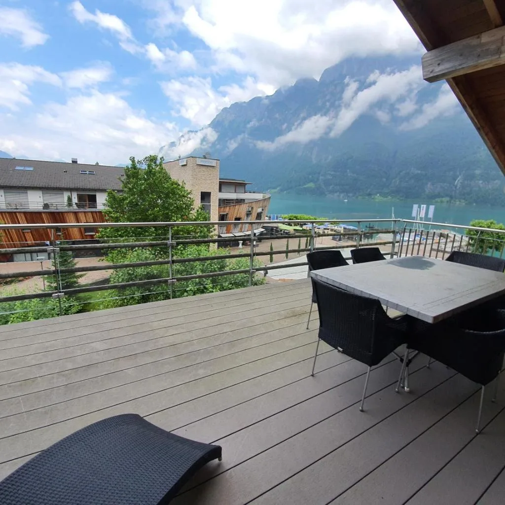 Walensee House & Apartments - صورة 16