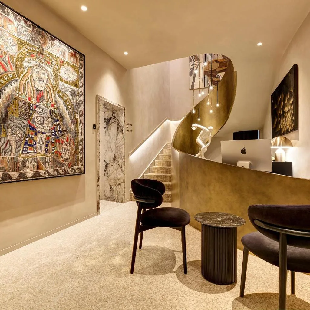 Borghese Contemporary Hotel - صورة 4