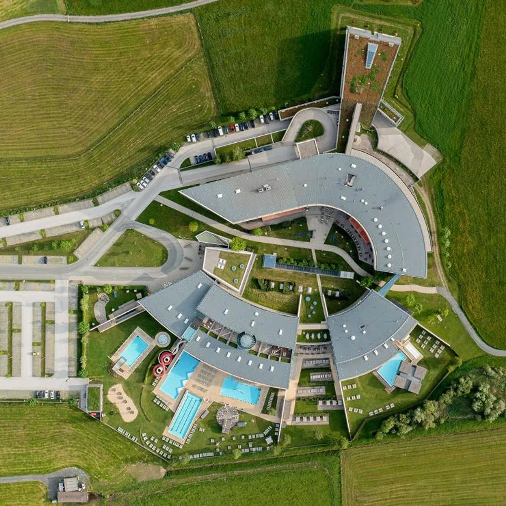 Tauern Spa Hotel & Therme - صورة 2