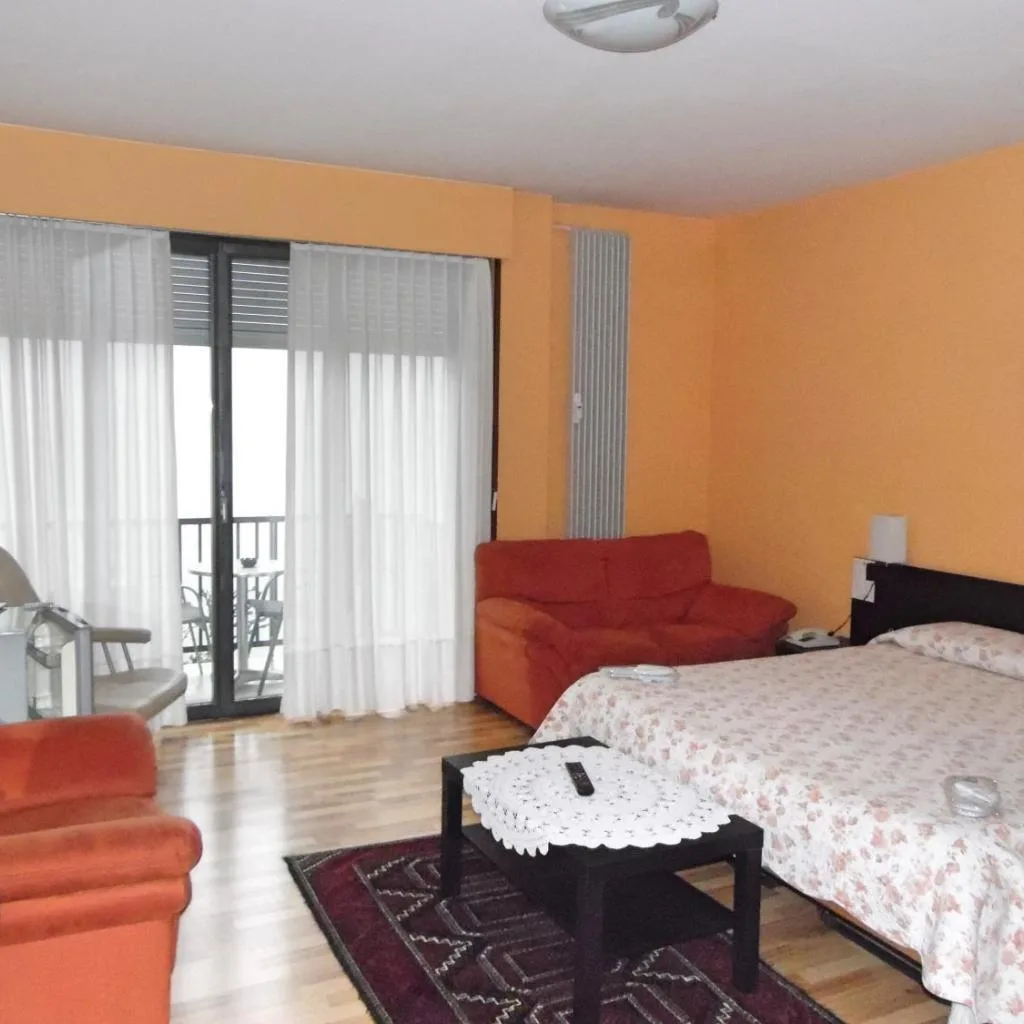 Swiss Lodge Nassa Garni - صورة 7