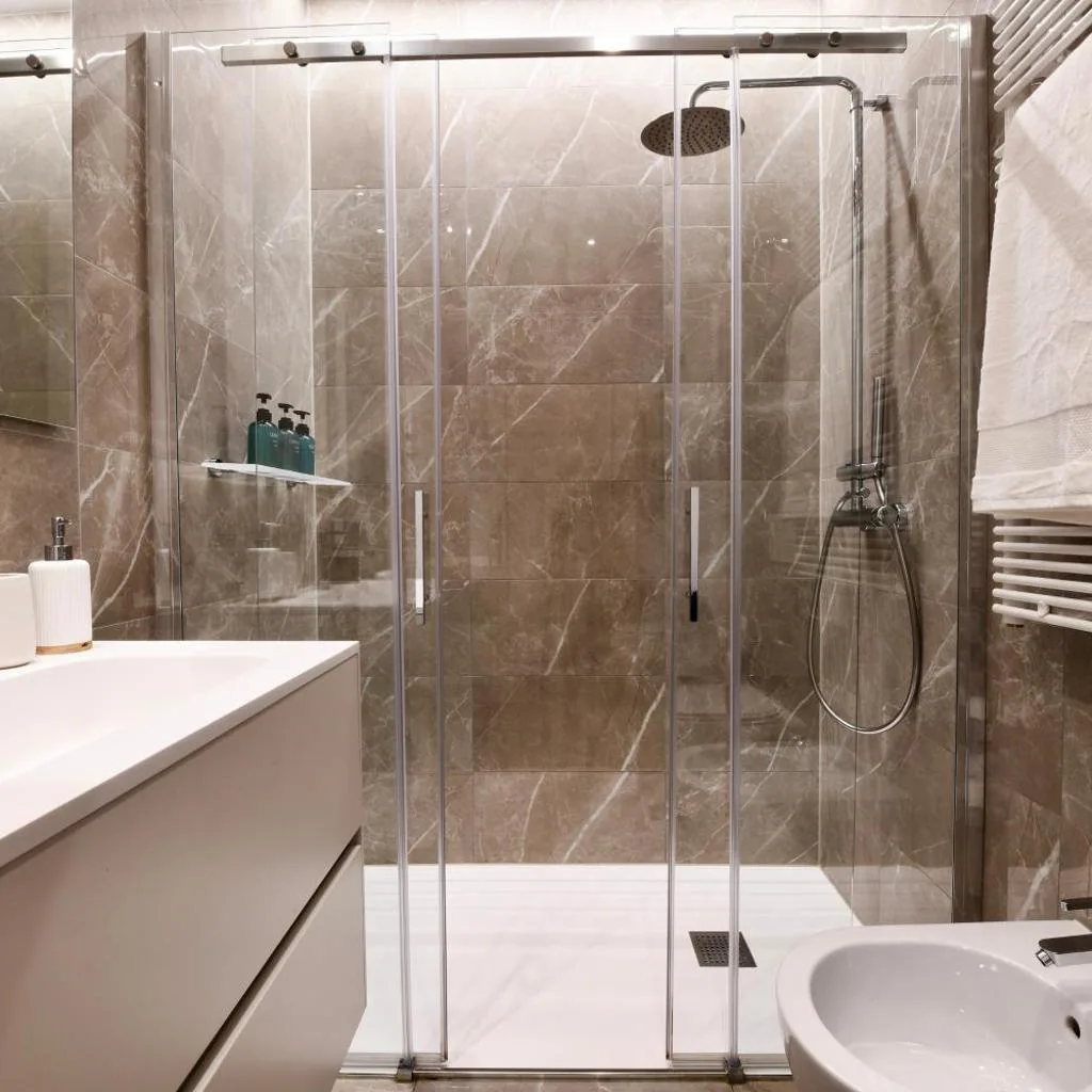 Lake Modern Suites - Free Parking - صورة 18