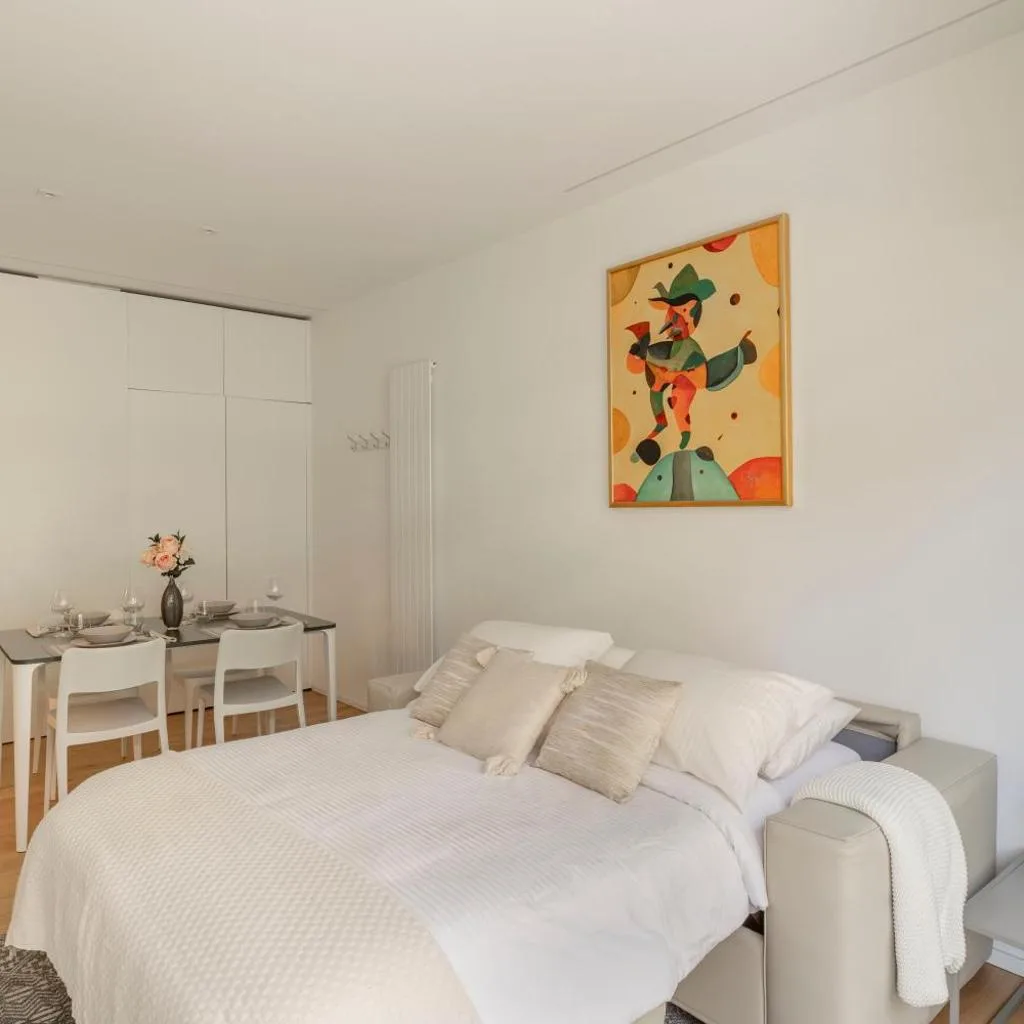 Lake Modern Suites - Free Parking - صورة 9