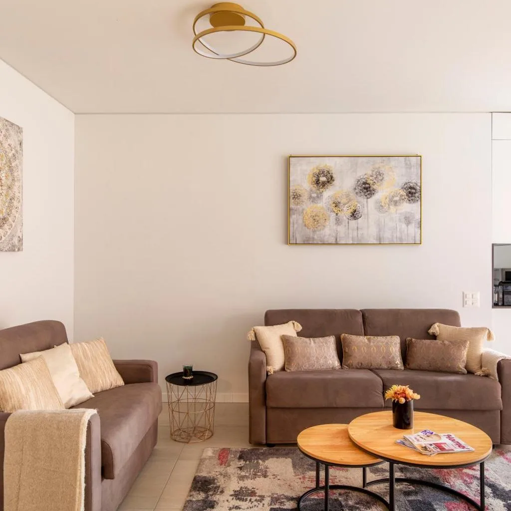 Magic Deluxe Suites - Free Parking - صورة 12