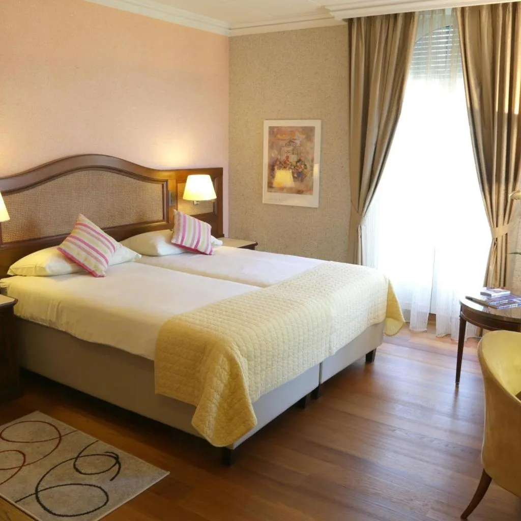 Best Western Hotel Bellevue au Lac - صورة 15