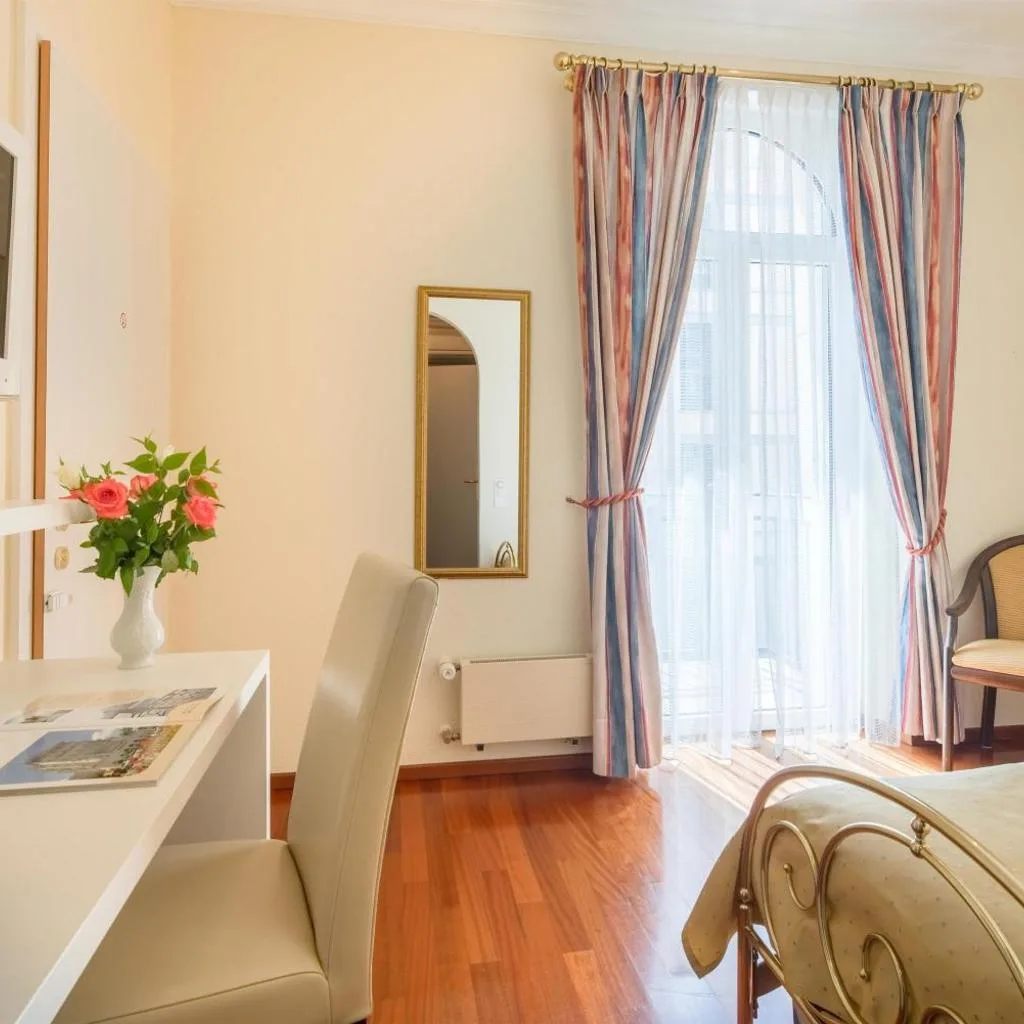 Best Western Hotel Bellevue au Lac - صورة 8