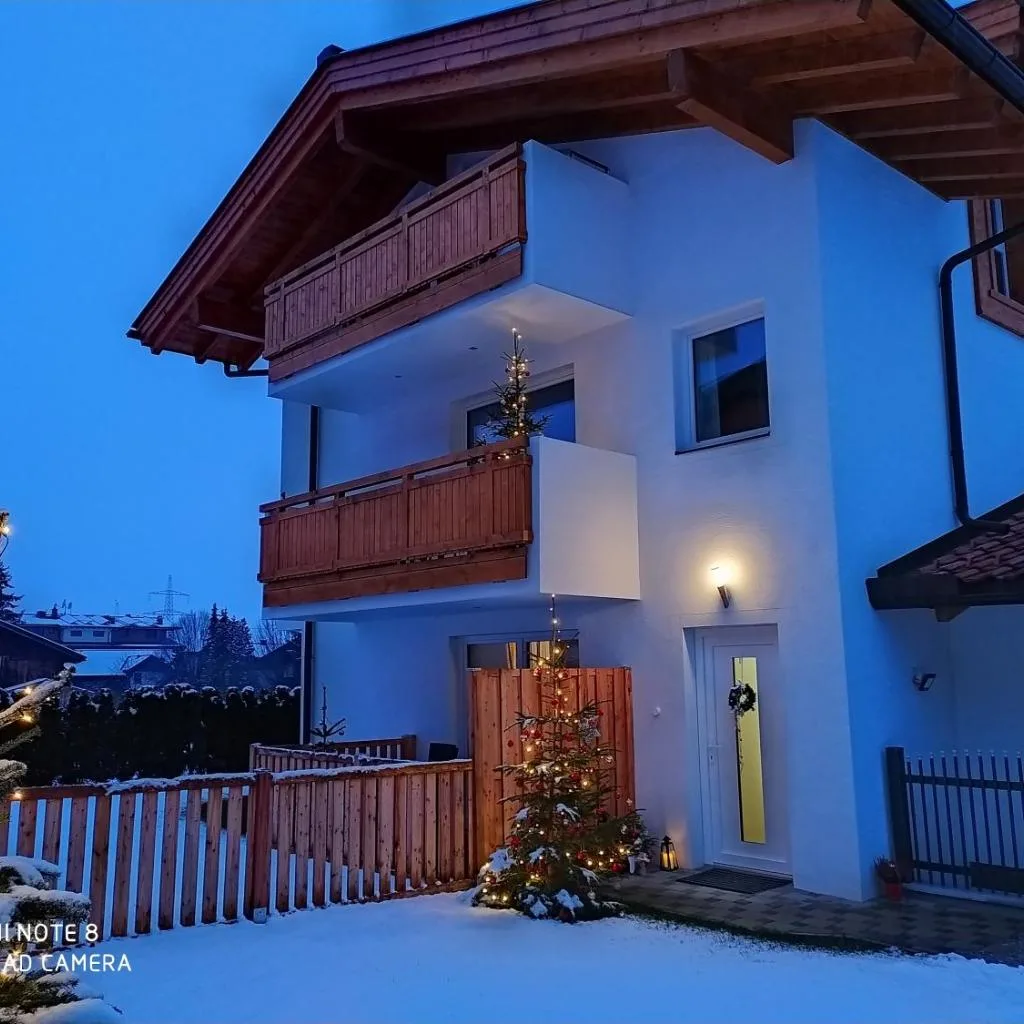 Alp-IN Lodges Kaprun, including Summer Card - صورة 16