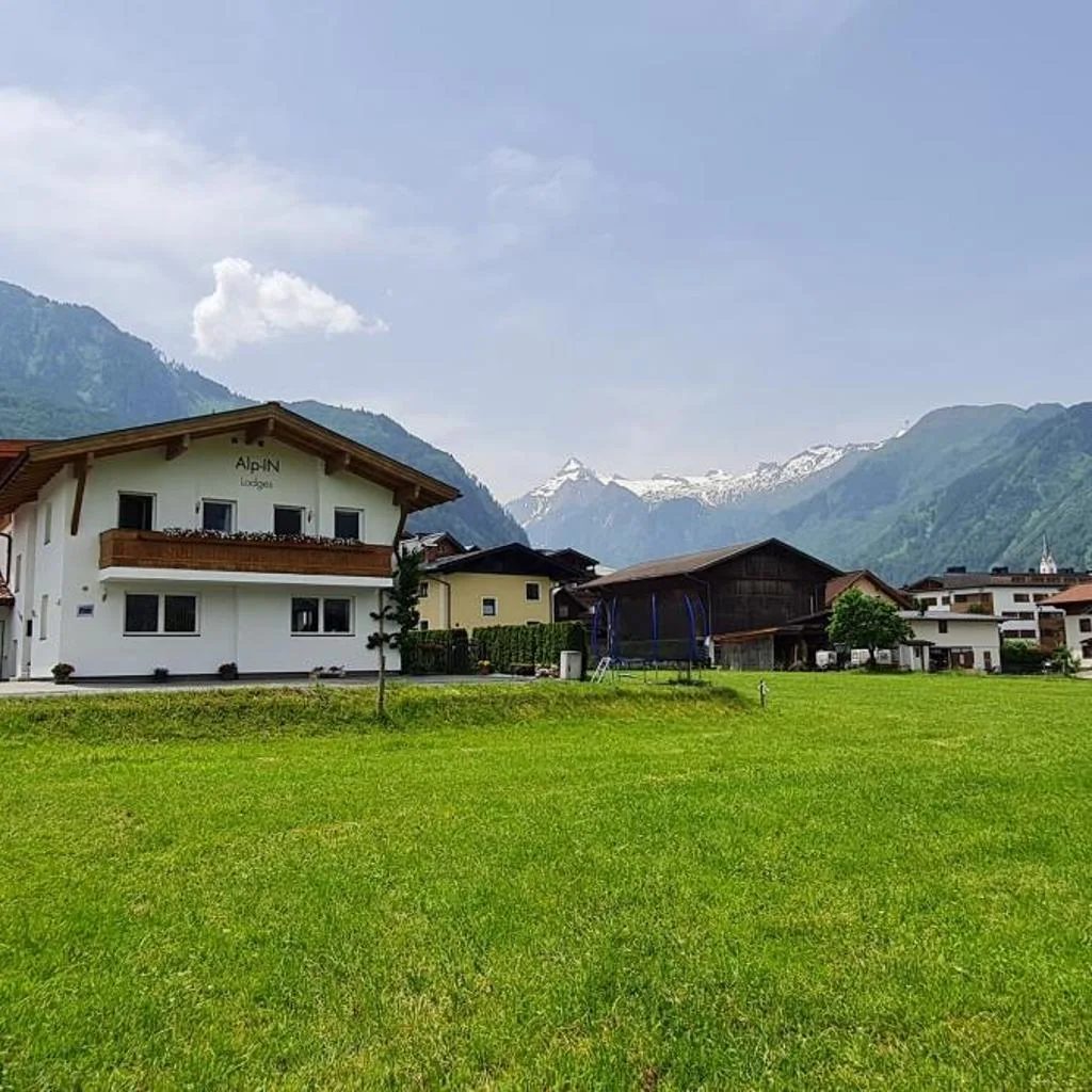 Alp-IN Lodges Kaprun, including Summer Card - صورة 2
