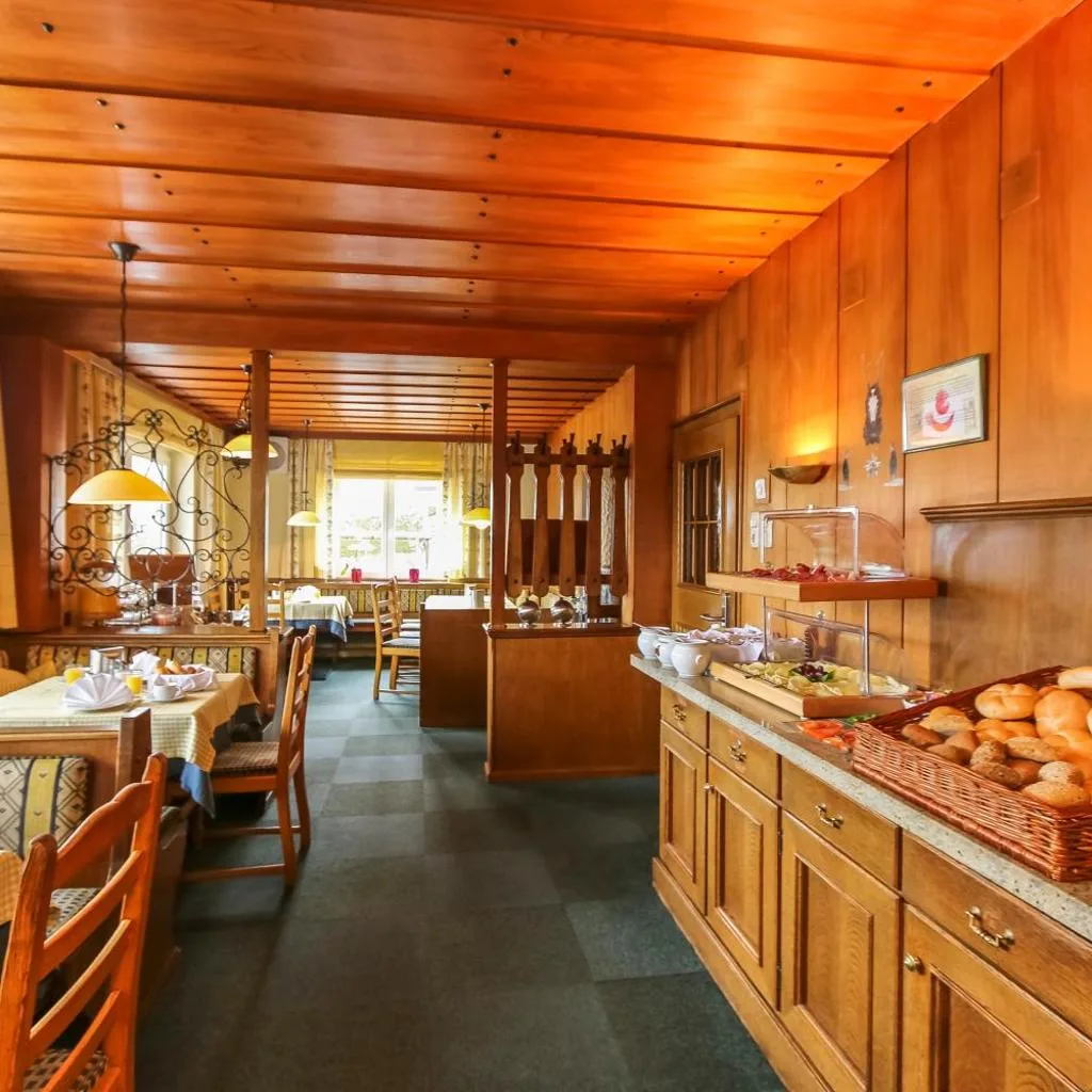 Alpenhotel Tauernstüberl - صورة 16