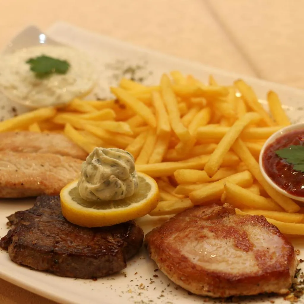 Alpenhotel Tauernstüberl - صورة 19