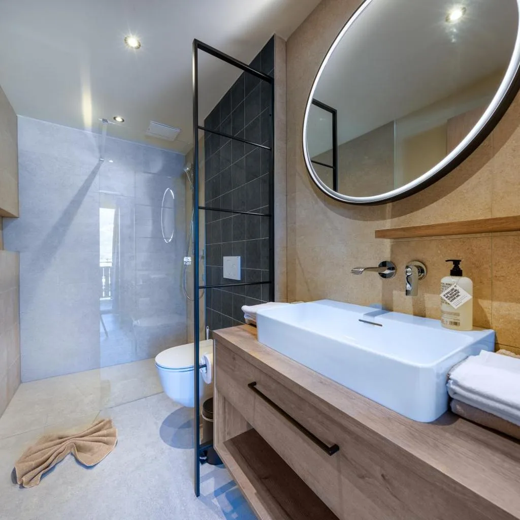 PEOPLE'S Hotel - صورة 2