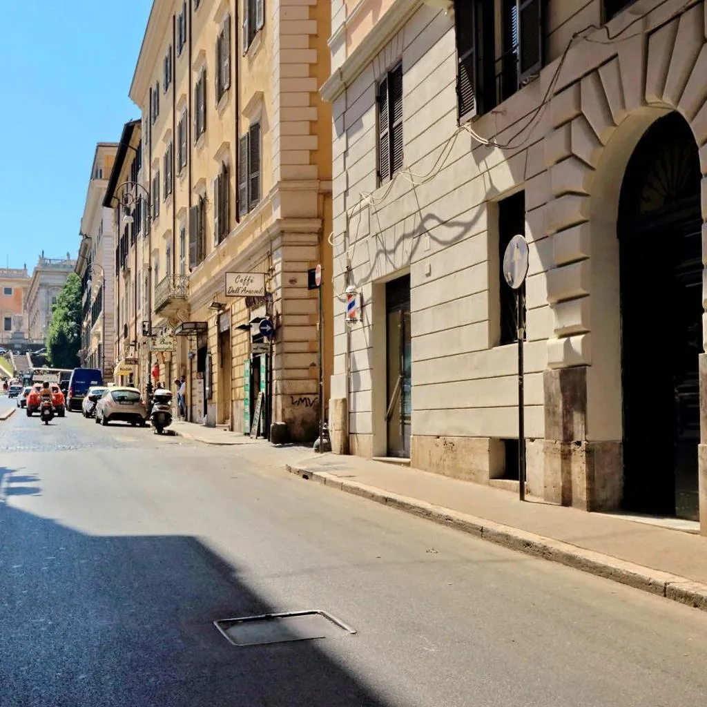 Roma Five Suites - صورة 19