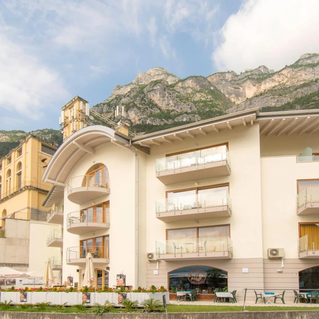 Exclusive Suites Riva - صورة 6