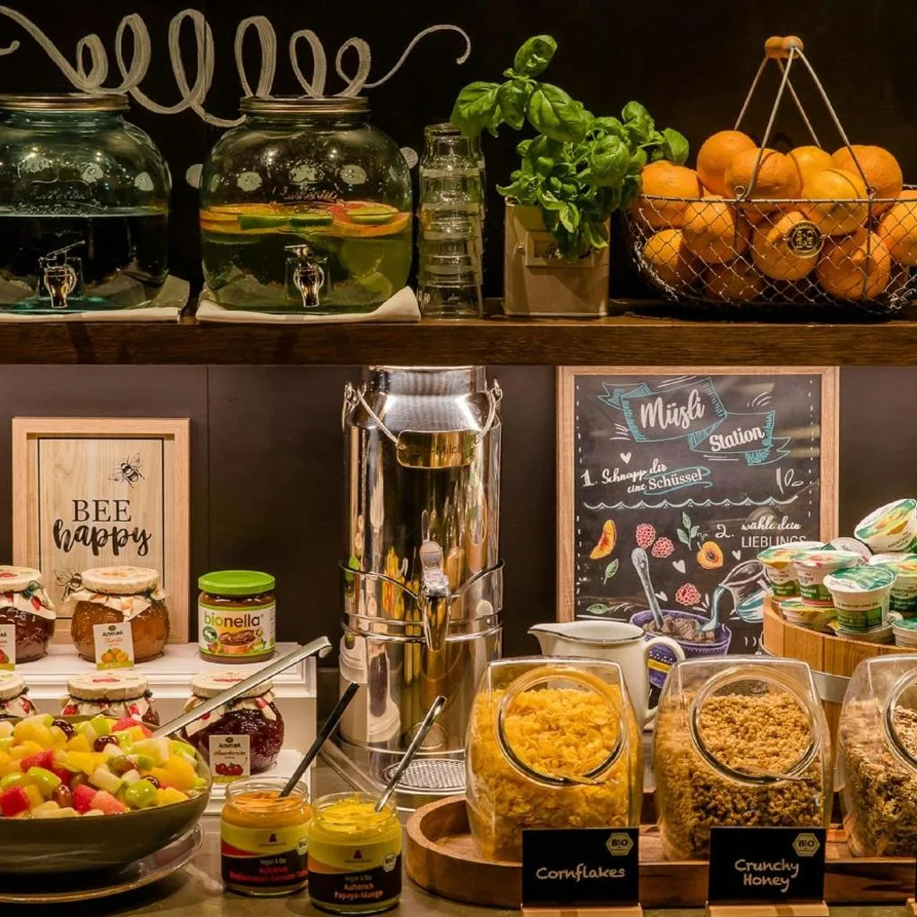 Motel One Zürich - صورة 12