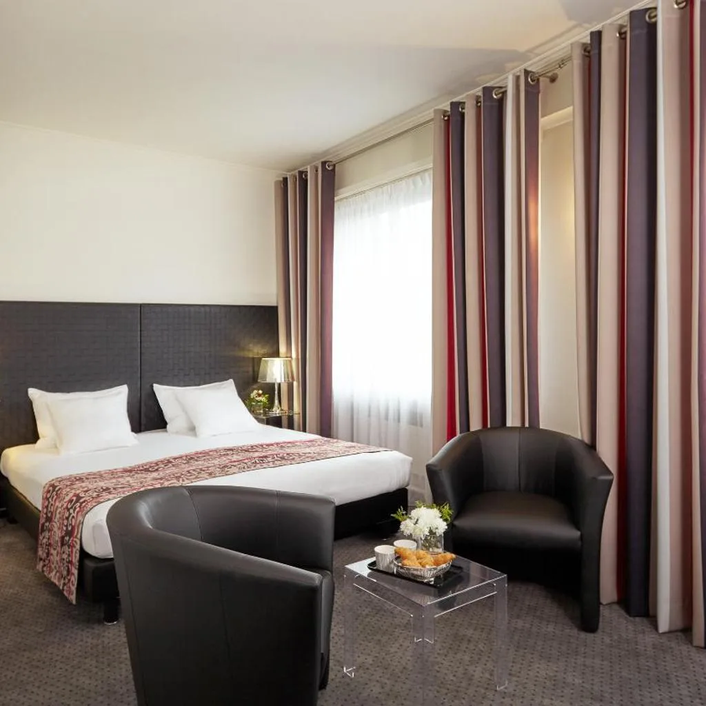 Hotel Suisse - صورة 13