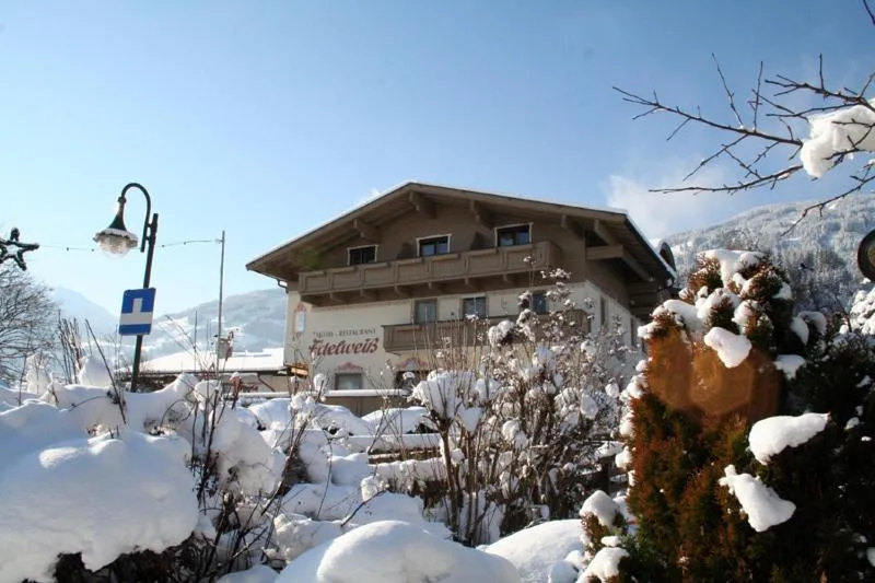 Hotel Edelweiss - صورة 2
