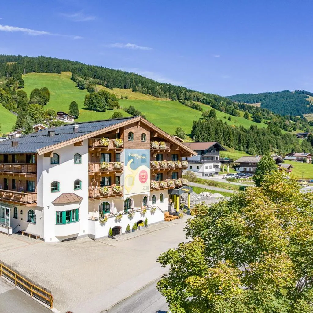 Boutique House happYellow Saalbach mit Joker Card - صورة 19