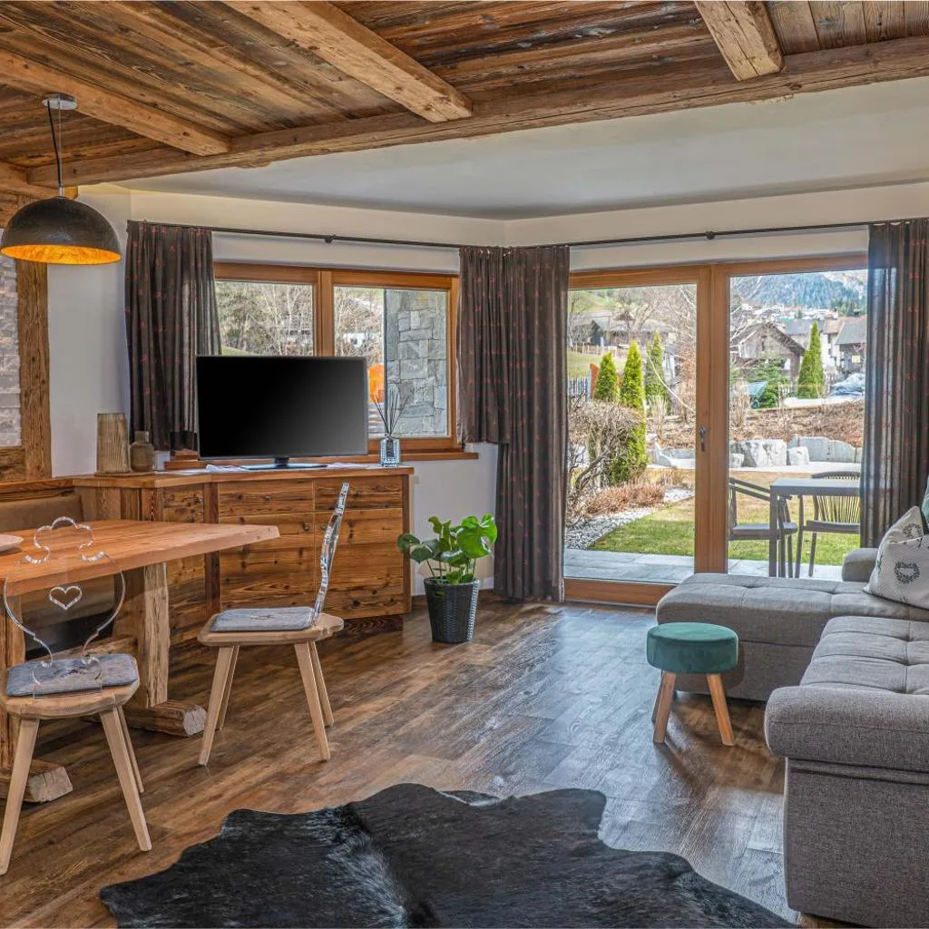 Alpine Mountain Chalet - صورة 6