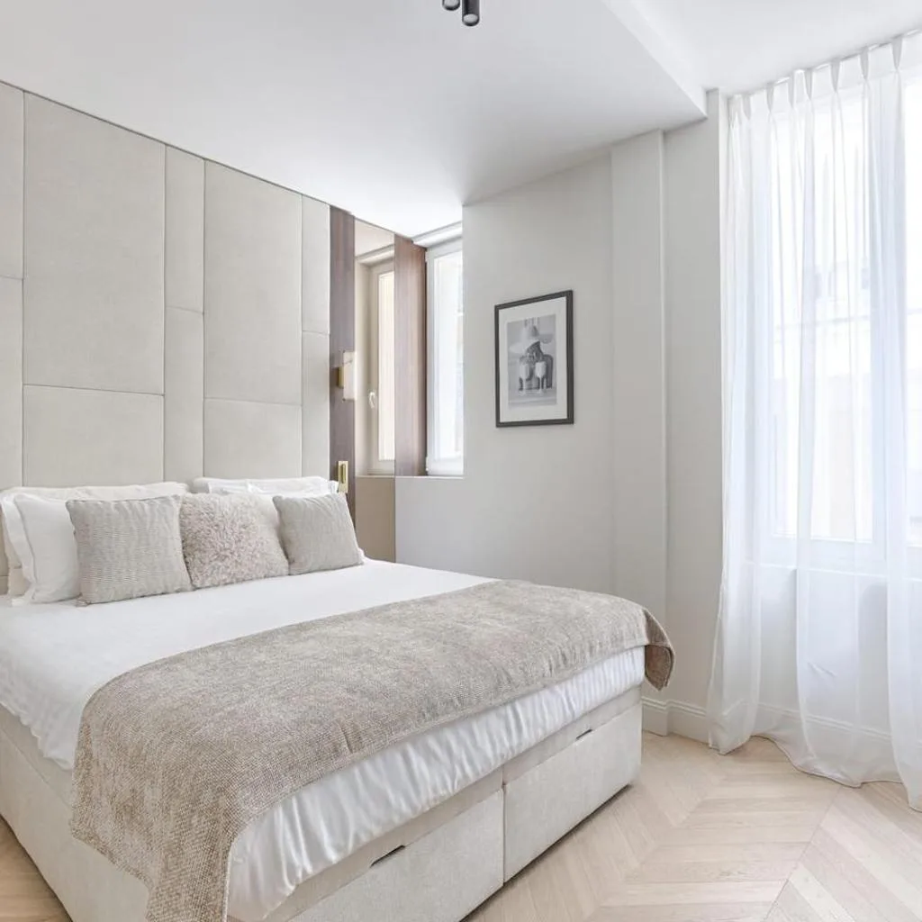 Luxury apartments near the Eiffel Tower - صورة 2