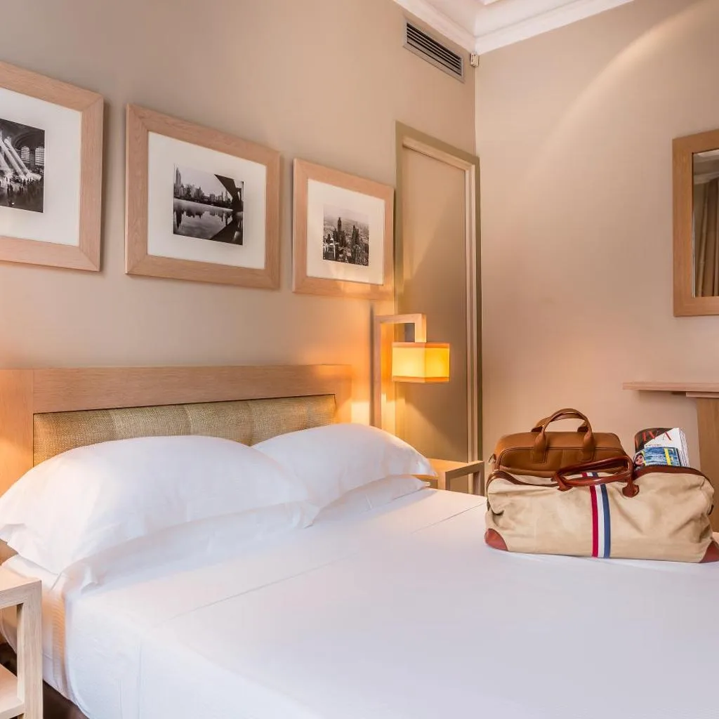 Hotel Duret Paris Champs Elysées