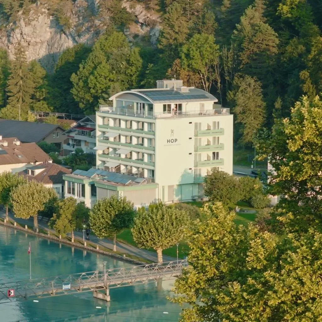 HOP Apartments & Suites