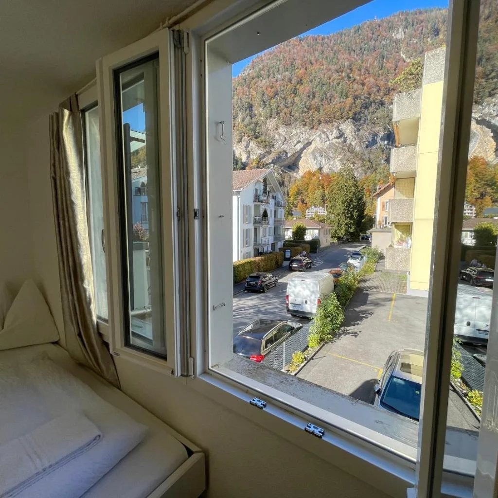 Interlaken Linda Inn Lodge - صورة 13