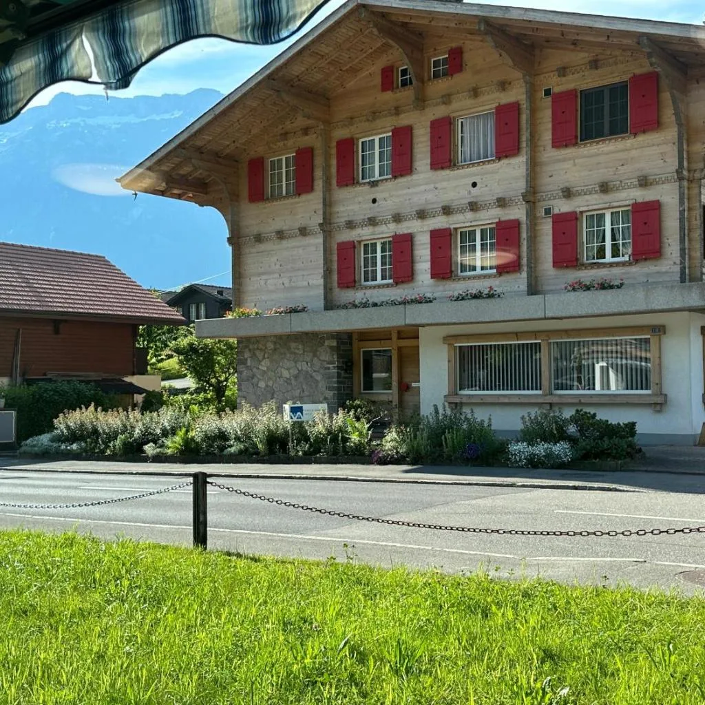 Swiss Chalet Holidays Ringgenberg - صورة 6