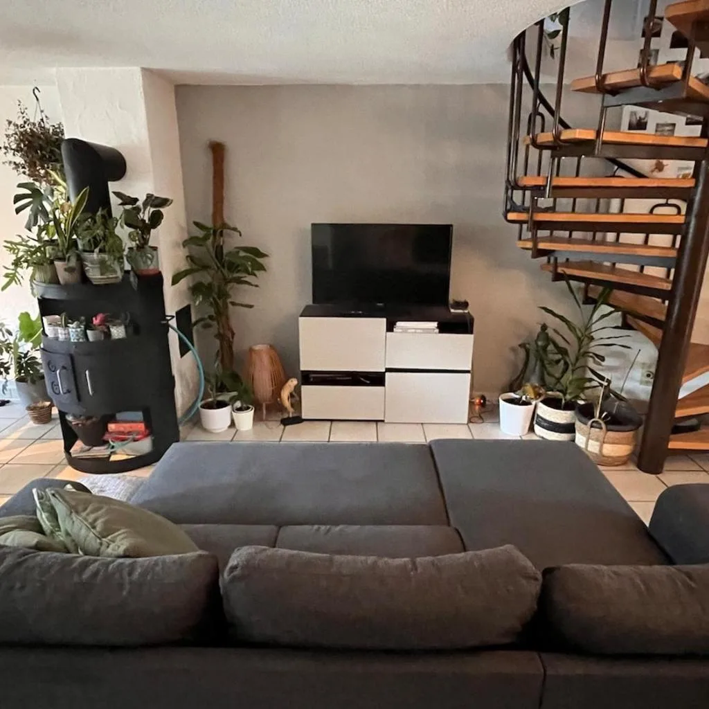 Spacious, Central 4 Bedroom Apt - 1 min from Train - صورة 17