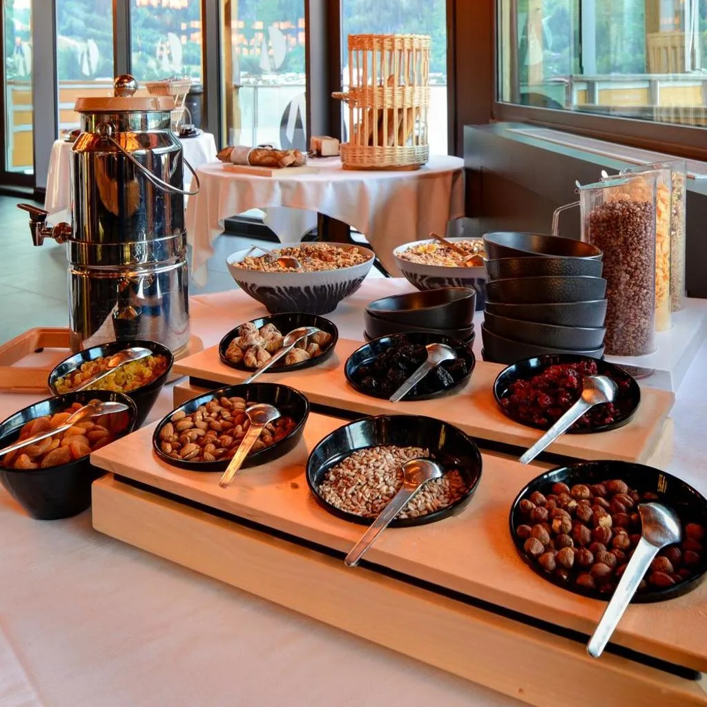 Alpina Eclectic Hotel - صورة 10