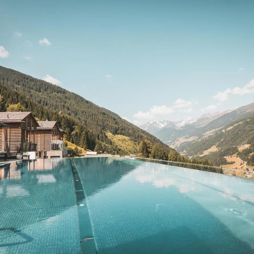 Boutique Hotel und Chalets Bergwiesenglück