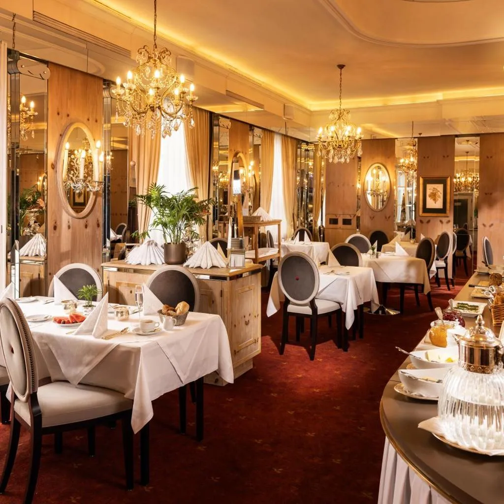 Hotel Bristol Salzburg - صورة 8