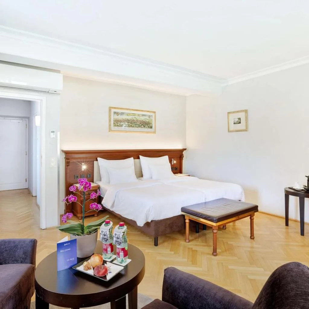Radisson Blu Hotel Altstadt - صورة 10