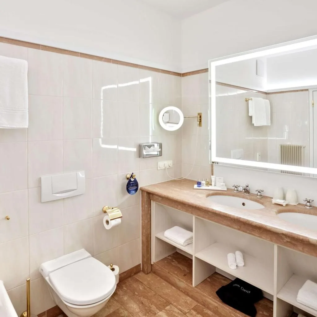 Radisson Blu Hotel Altstadt - صورة 16