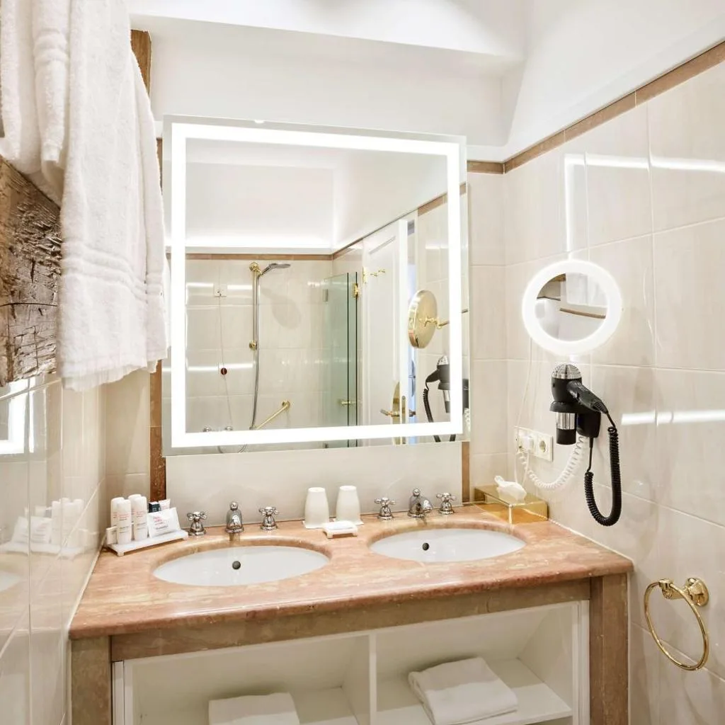 Radisson Blu Hotel Altstadt - صورة 18