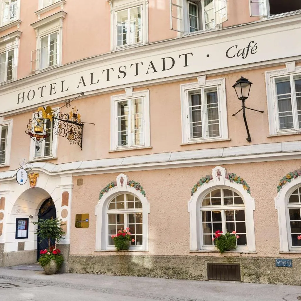 Radisson Blu Hotel Altstadt - صورة 2
