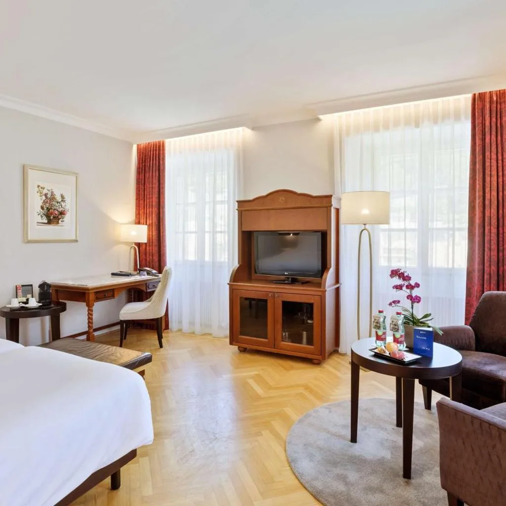 Radisson Blu Hotel Altstadt - صورة 9