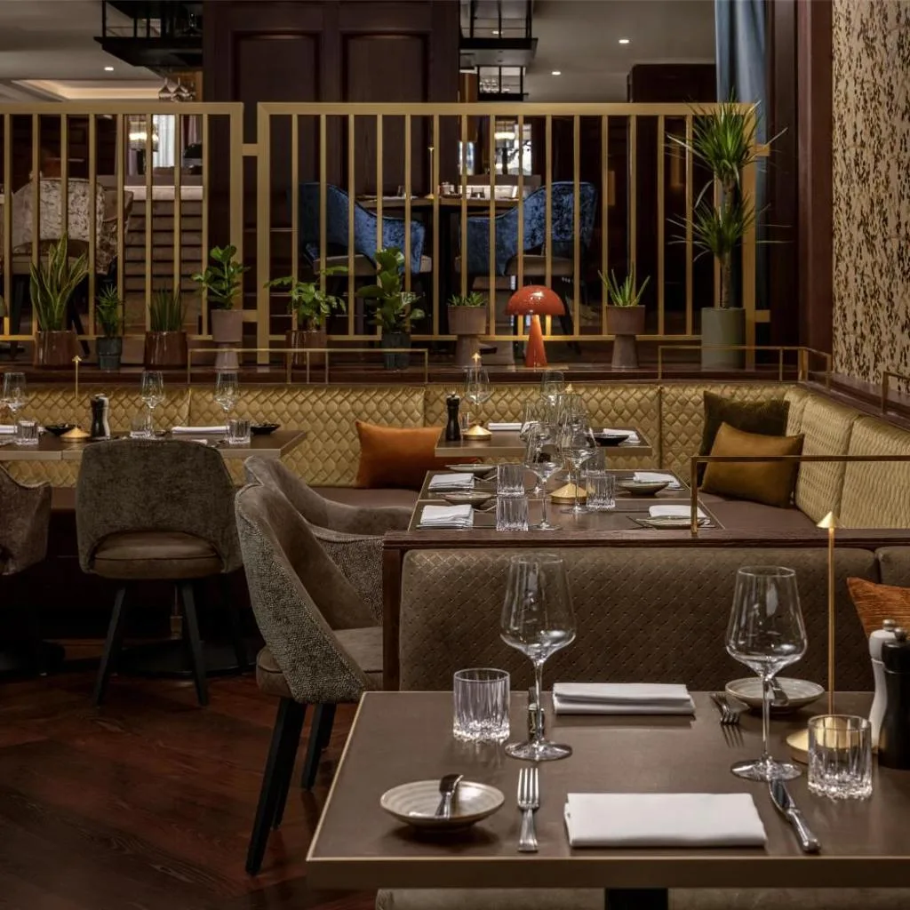 Hilton Vienna Plaza - صورة 20