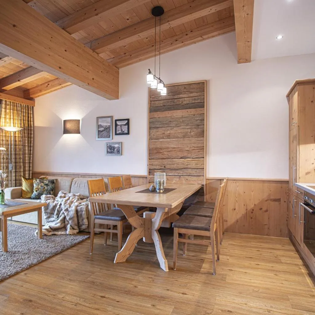 Alphaus Aparthotel - صورة 14
