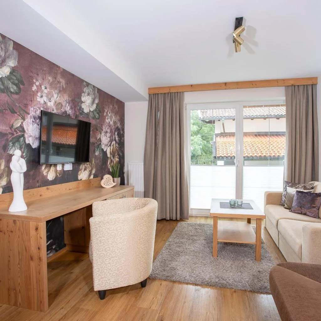Alphaus Aparthotel - صورة 2