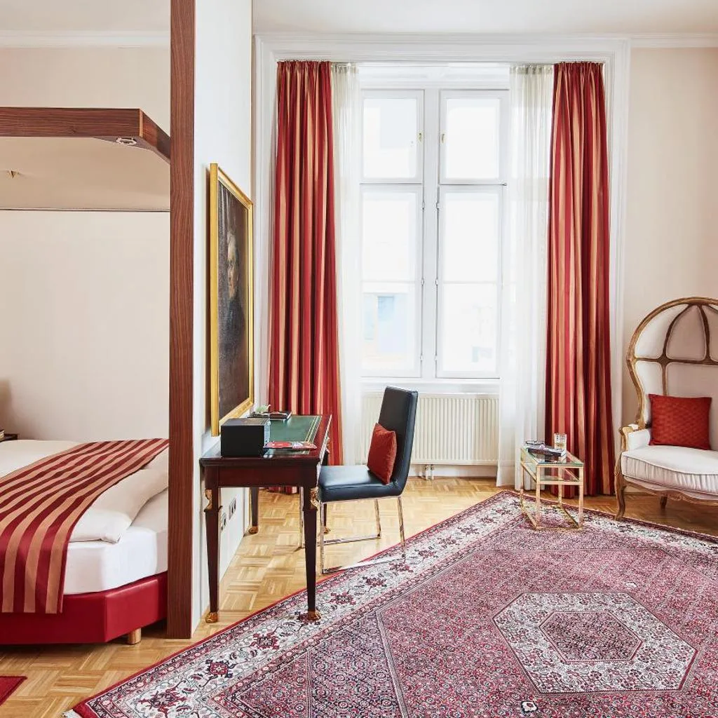 Living Hotel an der Oper - صورة 8