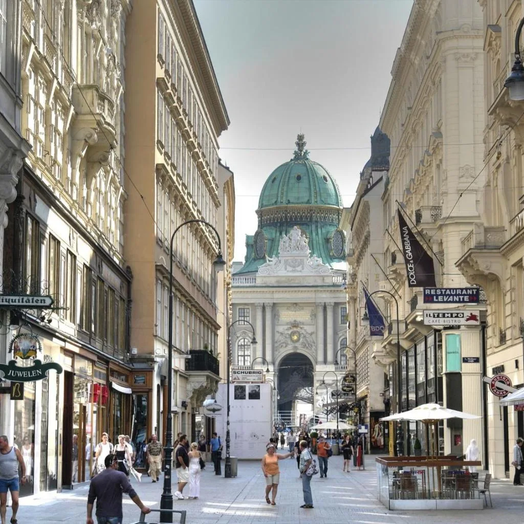Living Hotel an der Oper - صورة 9