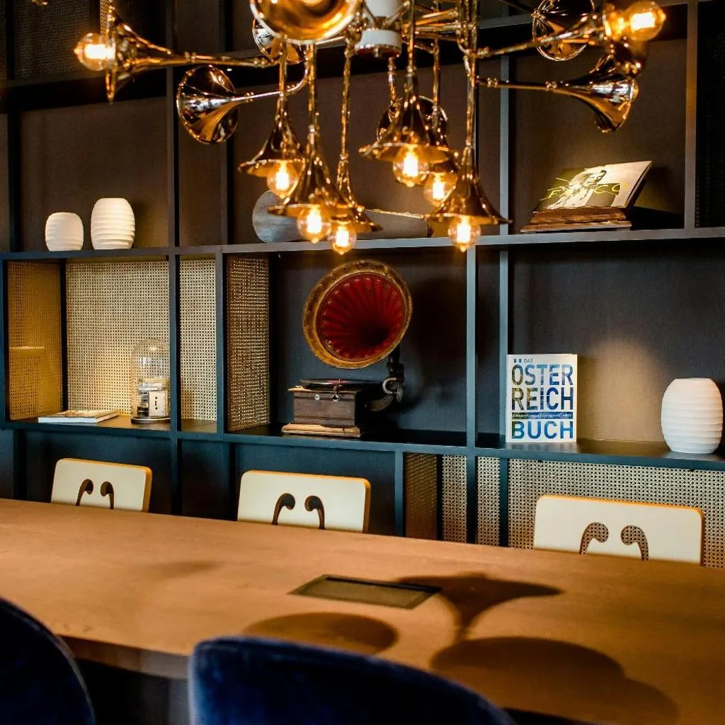 Motel One Salzburg-Mirabell - صورة 12