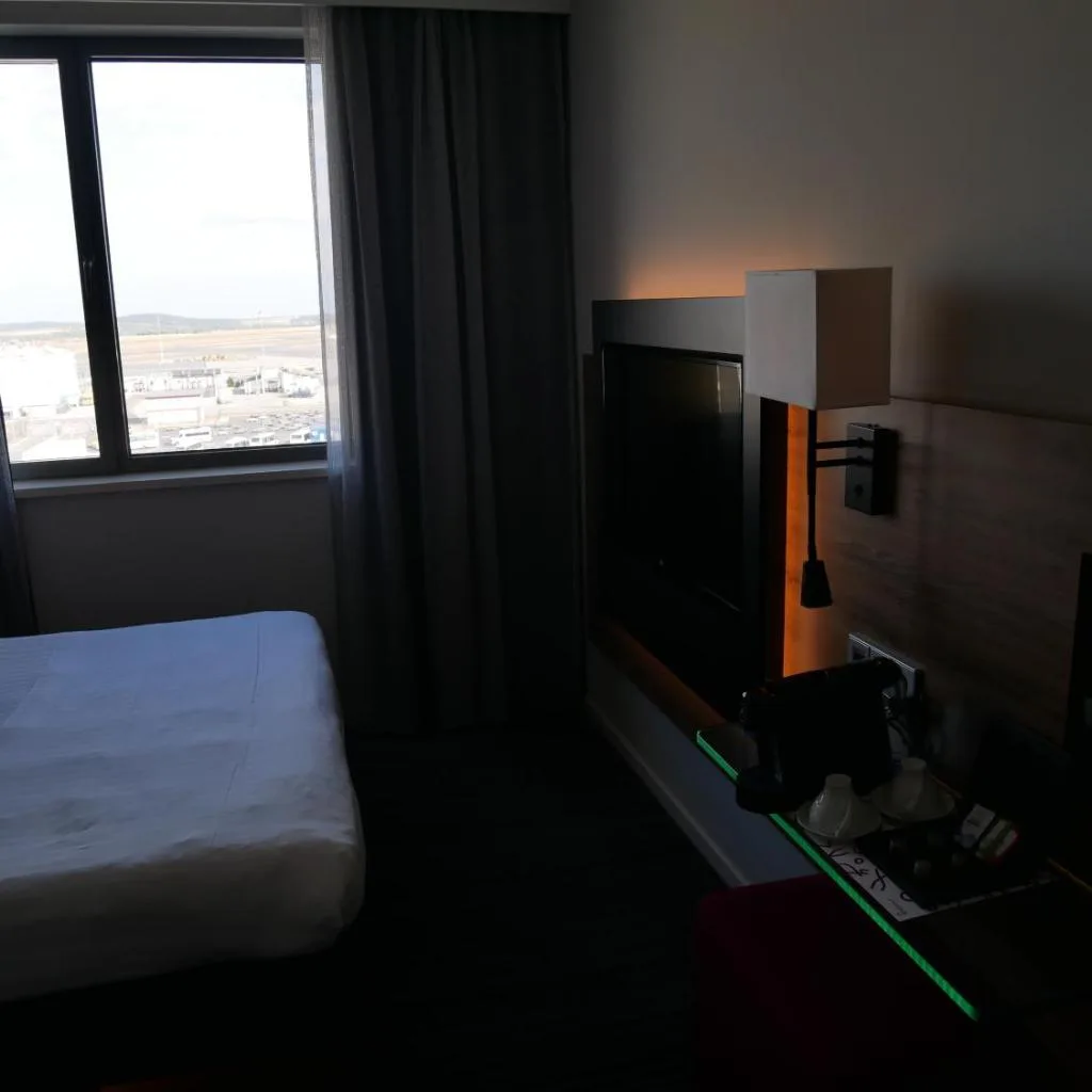 MOXY Vienna Airport