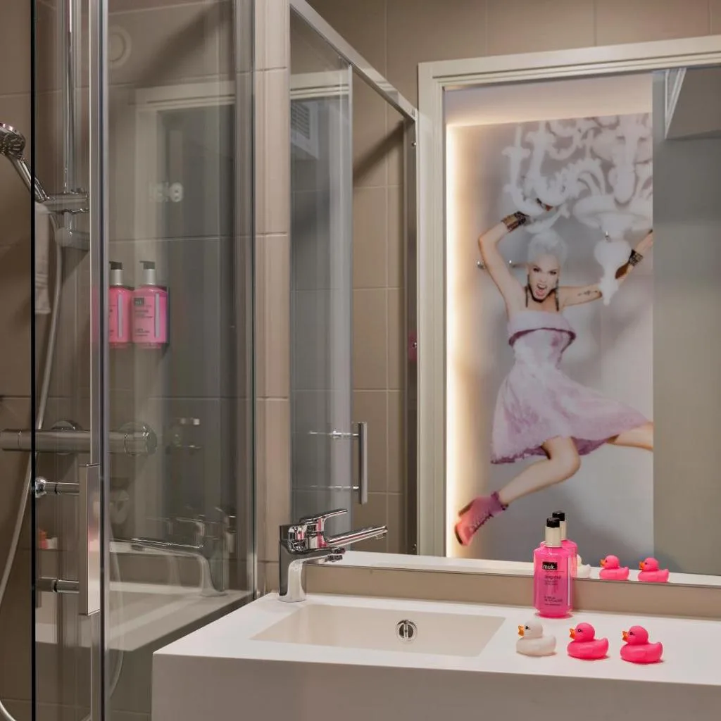 MOXY Vienna Airport - صورة 2
