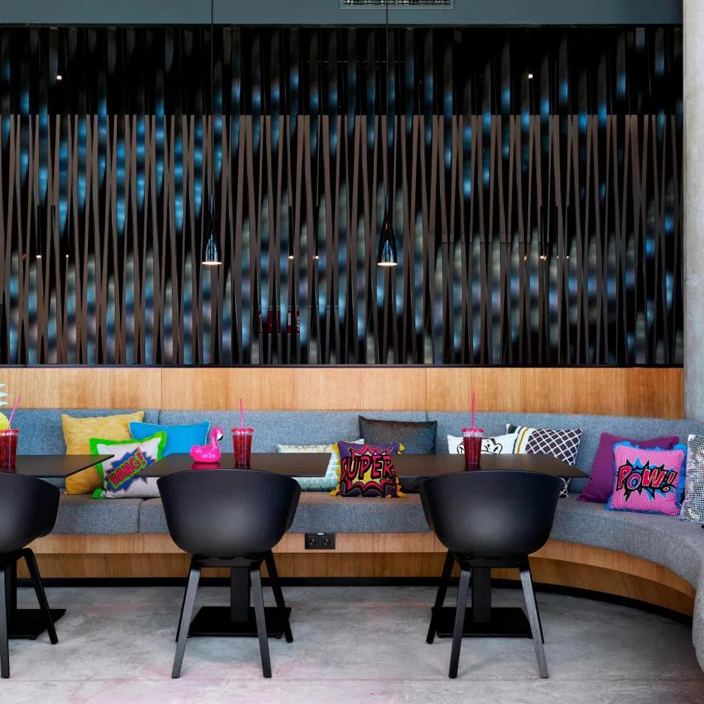 MOXY Vienna Airport - صورة 20