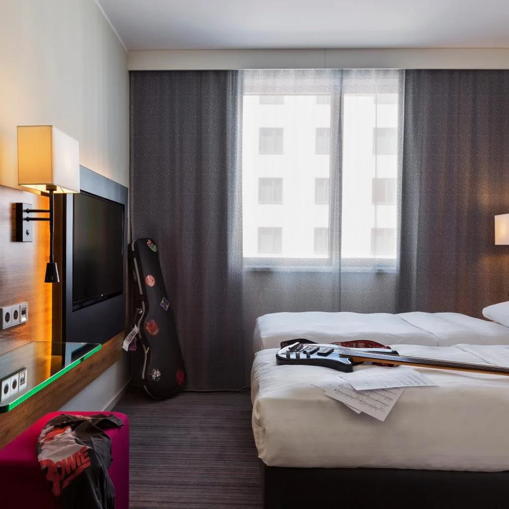MOXY Vienna Airport - صورة 5