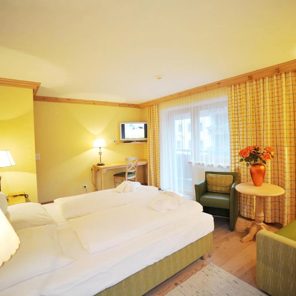 Thermal-Badhotel Kirchler - صورة 16