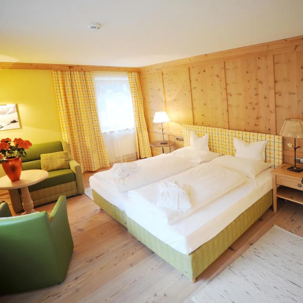 Thermal-Badhotel Kirchler - صورة 3