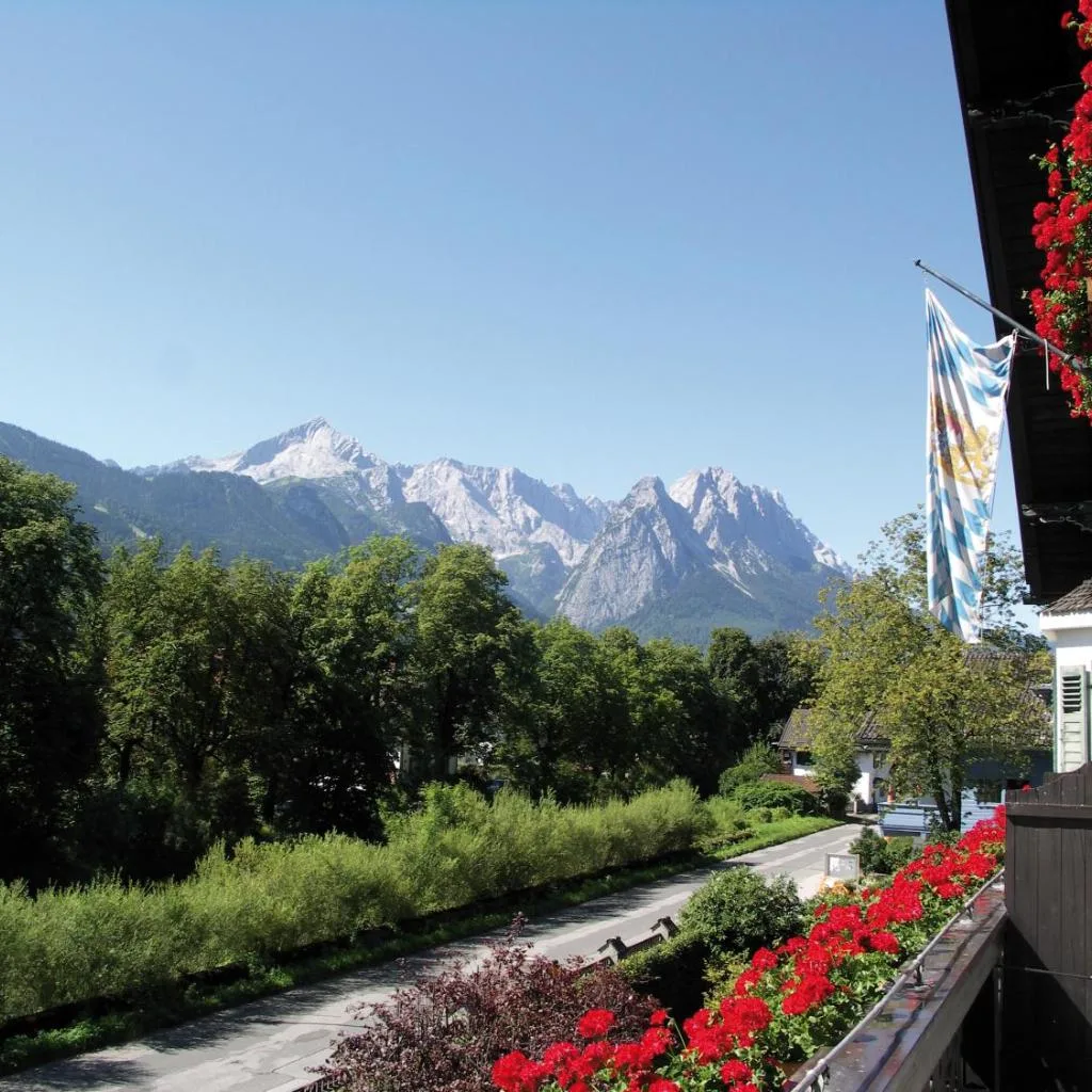 Hotel Aschenbrenner - صورة 9