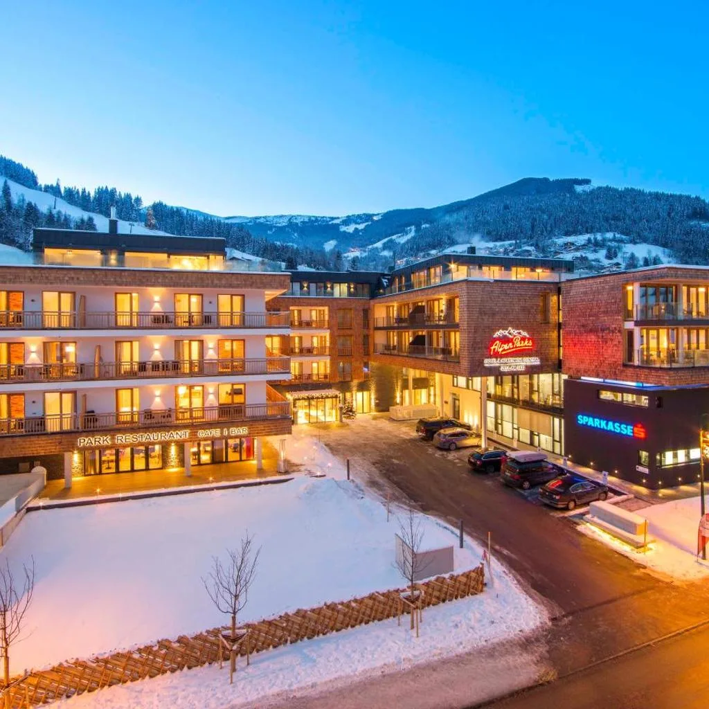 AlpenParks Hotel & Apartment Central Zell am See - صورة 18