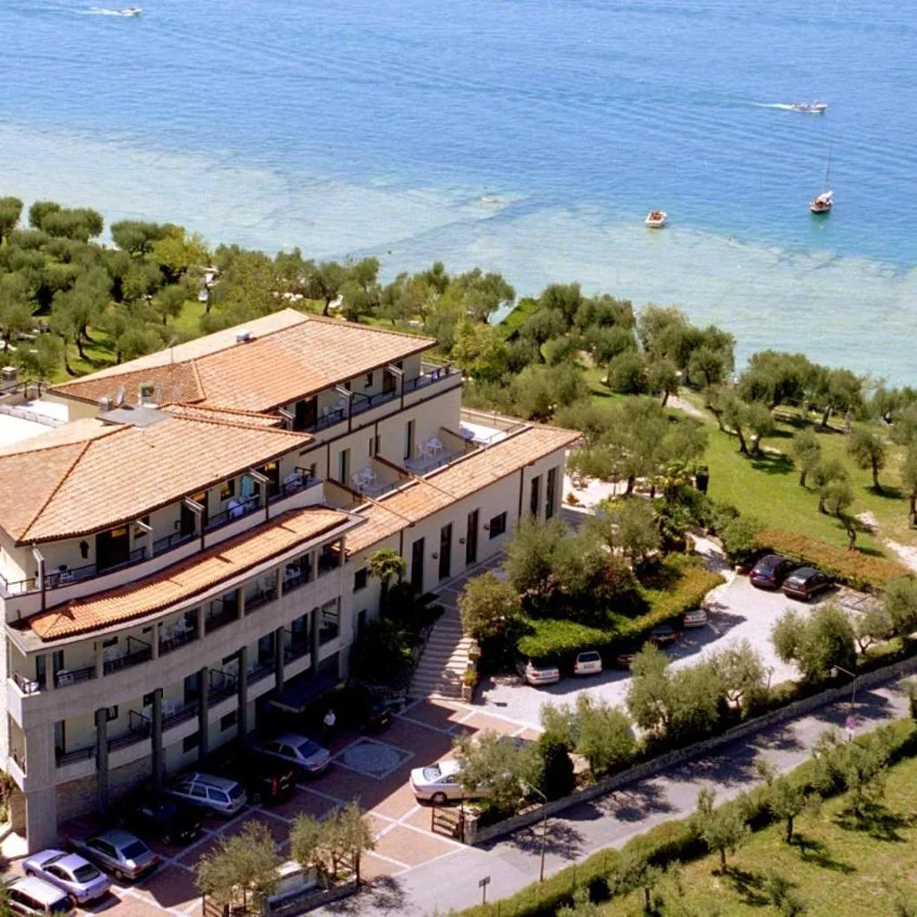 Hotel Ideal - صورة 4